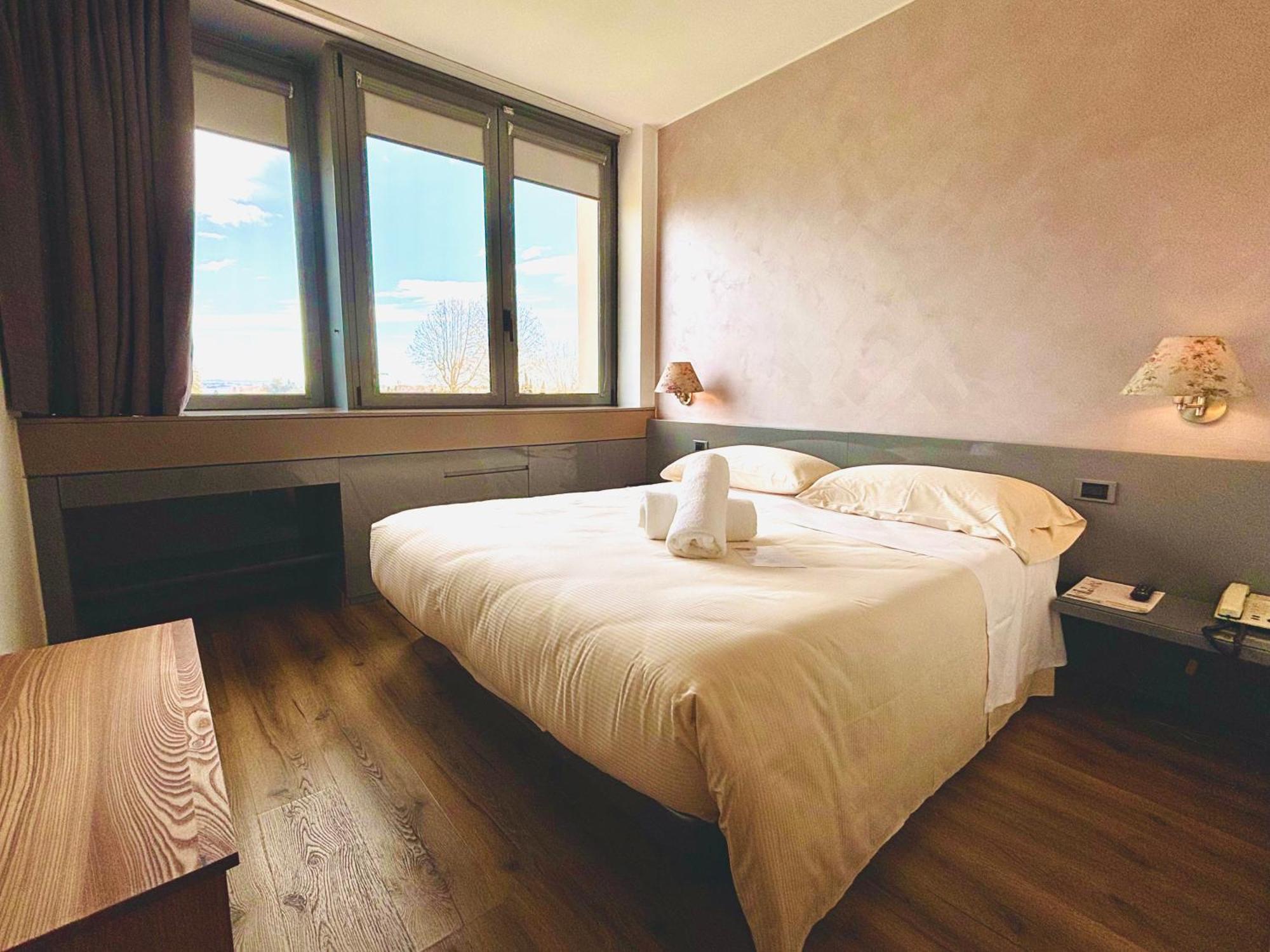 Hotel Alfieri Sirmione Esterno foto